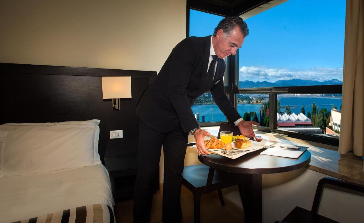 Sardegna Hotel - Suites & Restaurant Cagliari Zewnętrze zdjęcie
