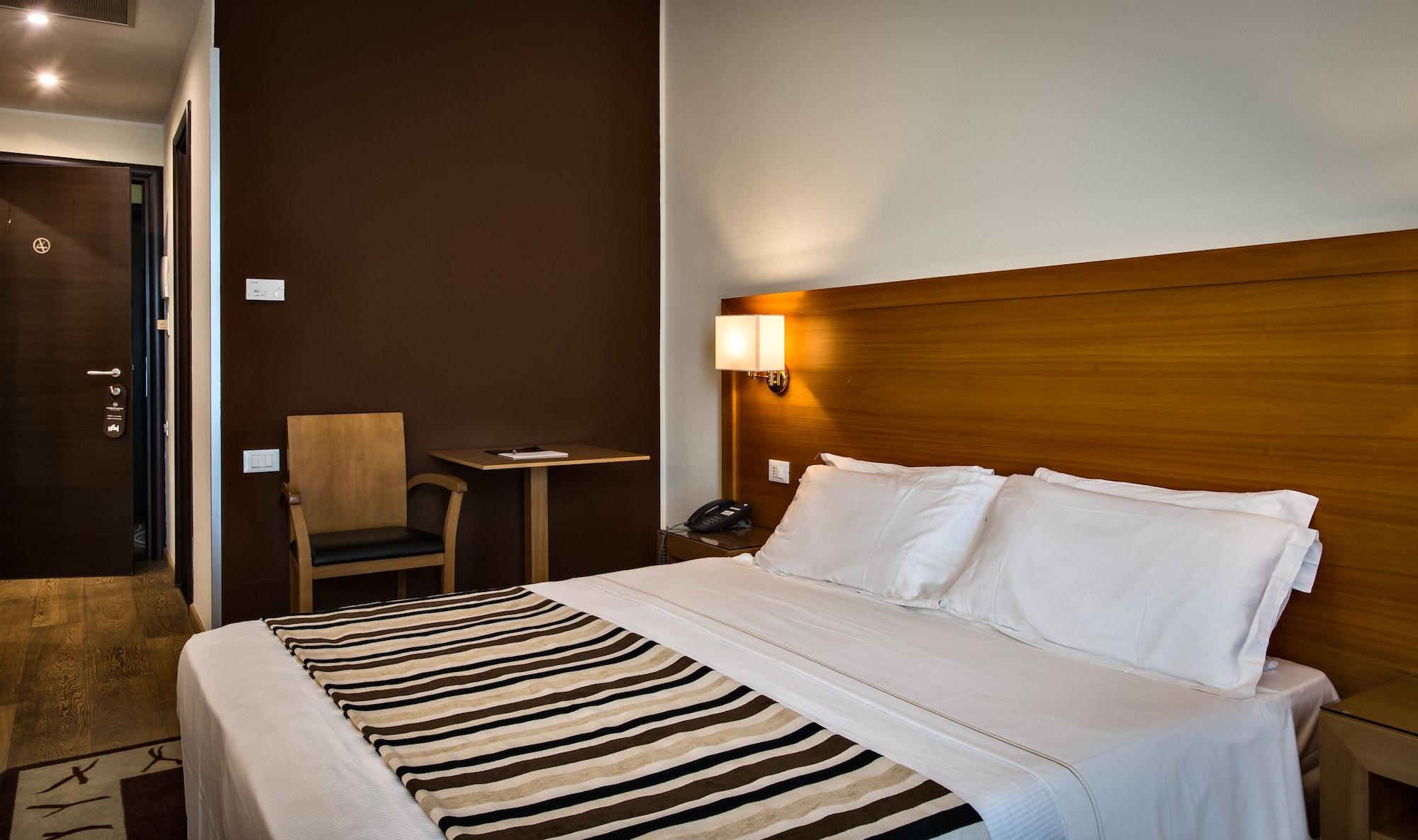 Sardegna Hotel - Suites & Restaurant Cagliari Zewnętrze zdjęcie